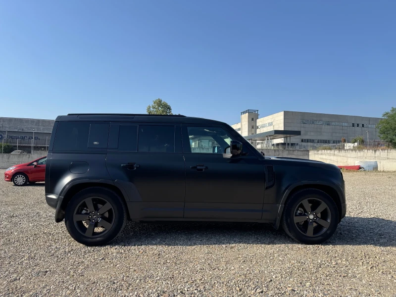 Land Rover Defender 110 D300, снимка 3 - Автомобили и джипове - 51106547