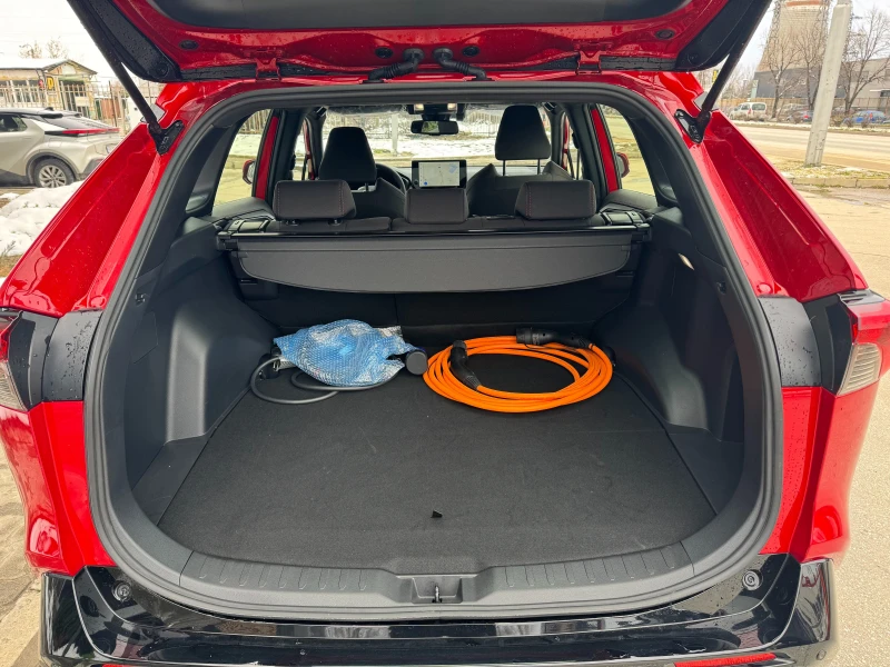 Toyota Rav4 2.5 PLUG-iN, снимка 15 - Автомобили и джипове - 53341935