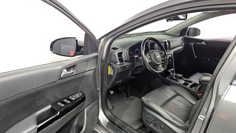 Kia Sportage 2.0 CRDI / АВТОМАТИК / СЕРВИЗНА ИСТОРИЯ !!!, снимка 5 - Автомобили и джипове - 53382382