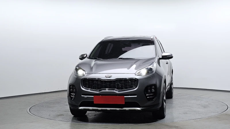 Kia Sportage 2.0 CRDI / АВТОМАТИК / СЕРВИЗНА ИСТОРИЯ !!!, снимка 3 - Автомобили и джипове - 53382382