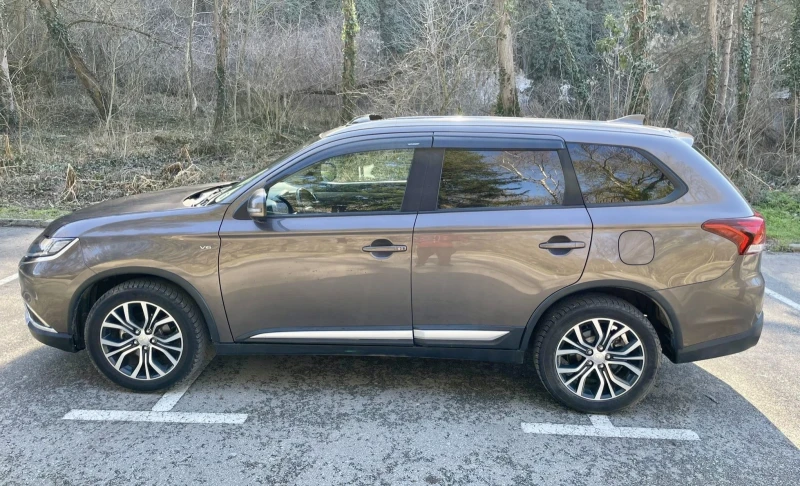 Mitsubishi Outlander GT 3.0 V6, снимка 4 - Автомобили и джипове - 53504164