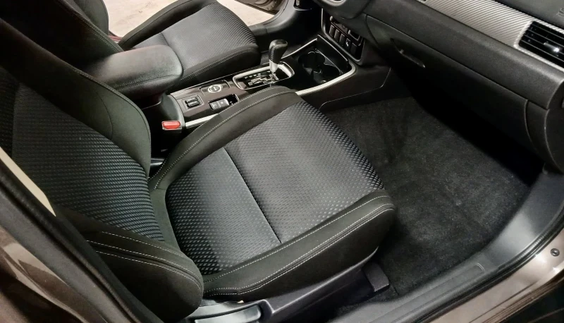 Mitsubishi Outlander GT 3.0 V6, снимка 13 - Автомобили и джипове - 53504164