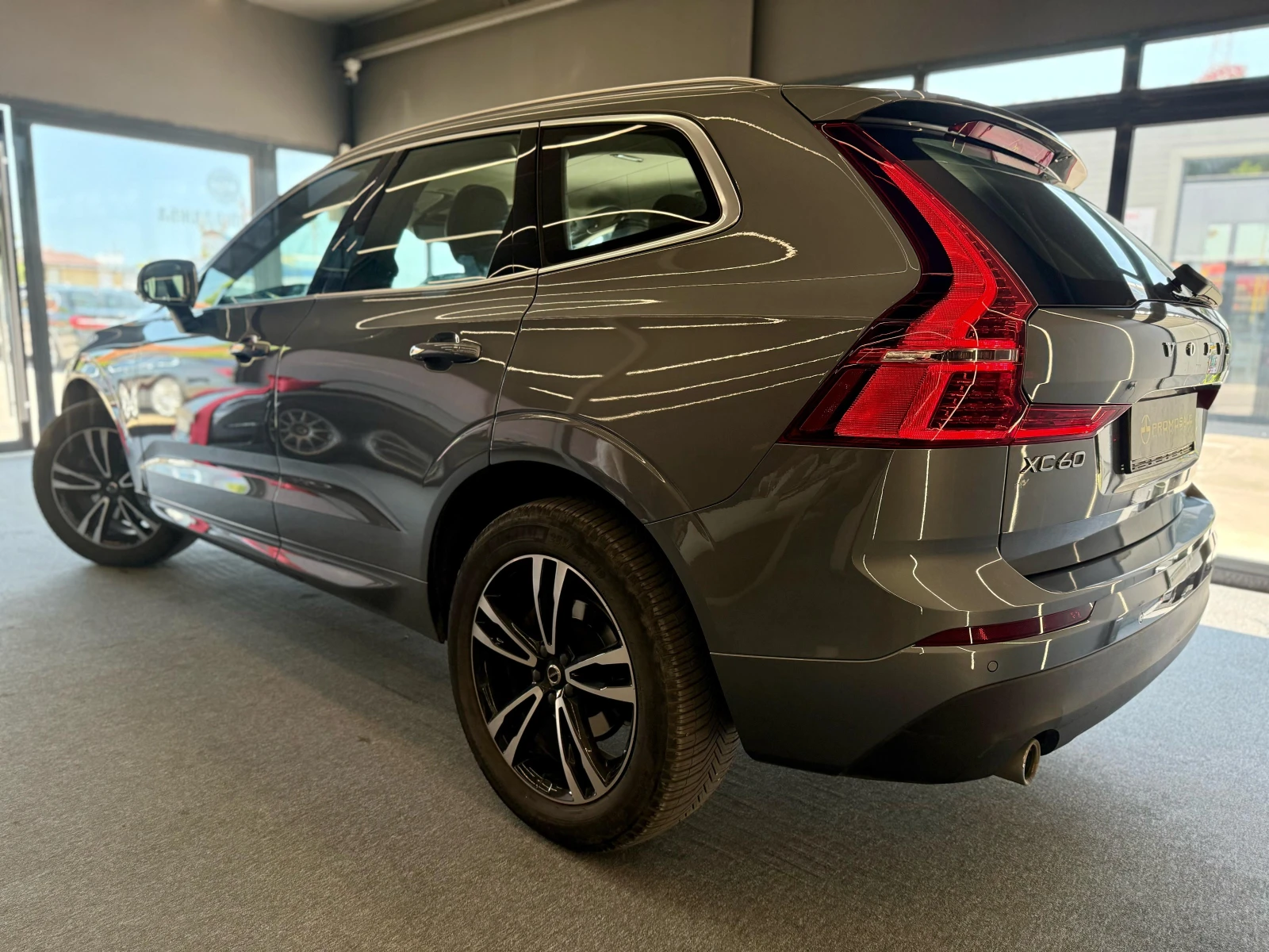 Volvo XC60 D4* Keyless* Лизинг - изображение 4
