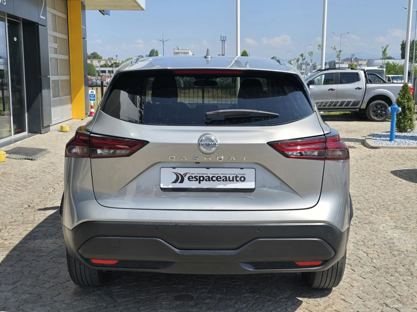 Nissan Qashqai 1.3 DiG-T /CVT 156к.с - изображение 6