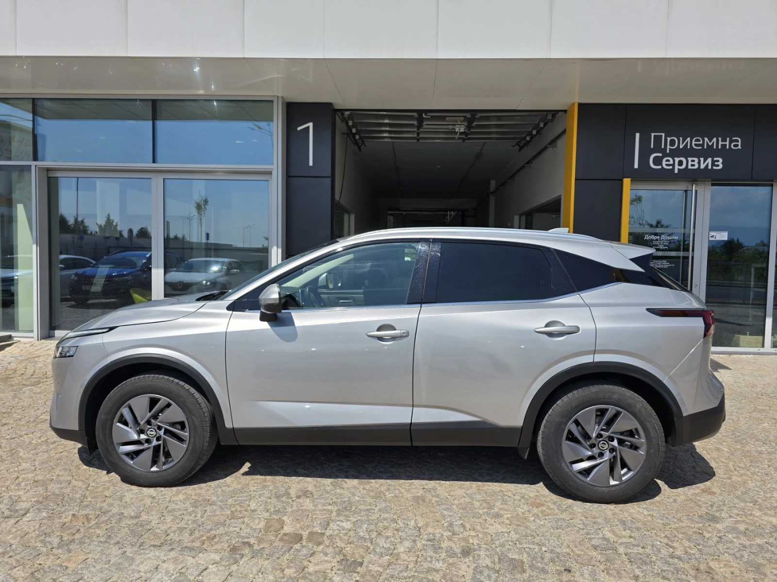 Nissan Qashqai 1.3 DiG-T /CVT 156к.с - изображение 4