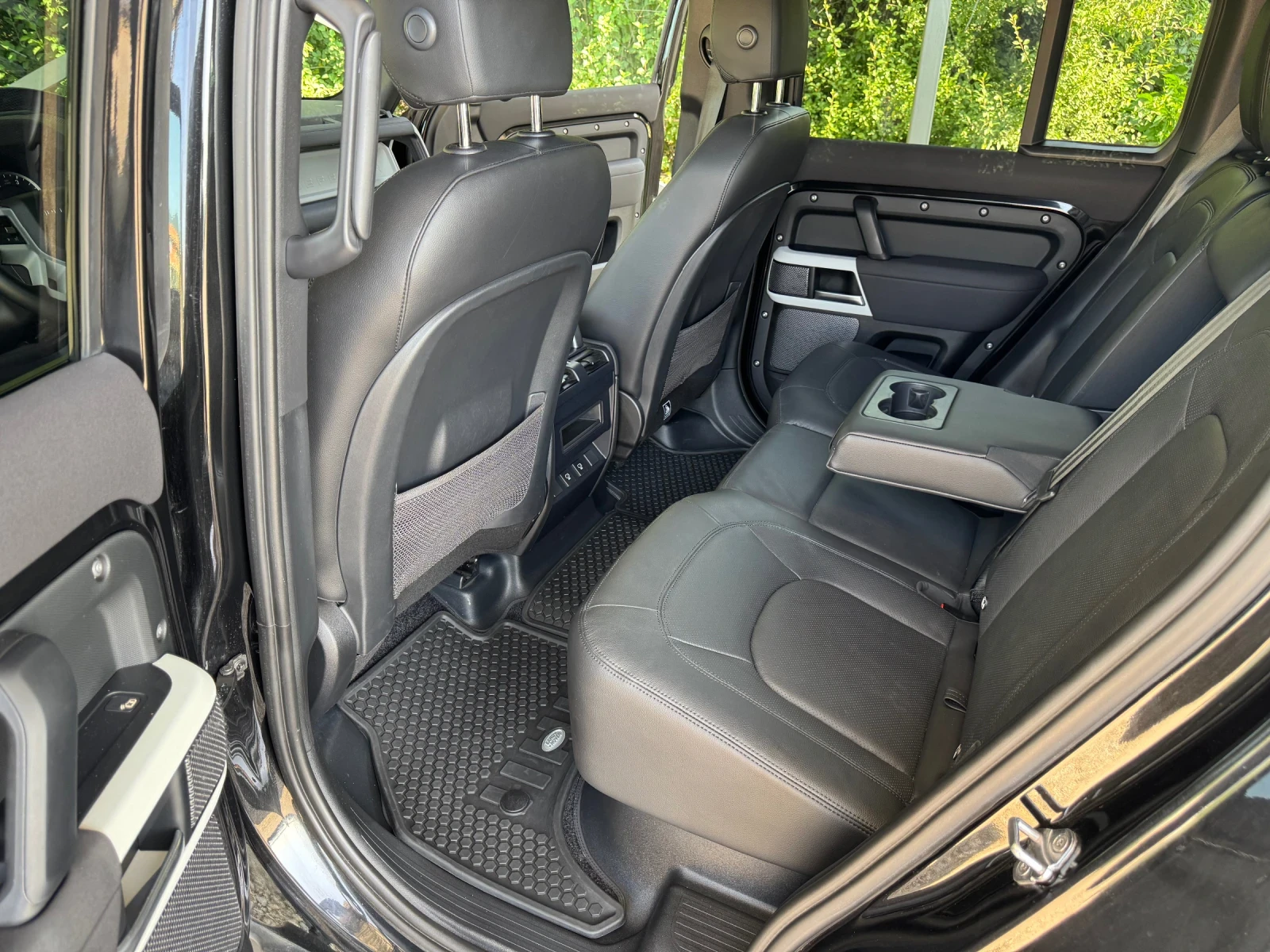 Land Rover Defender 110 D300 | Mobile.bg — изображение 12