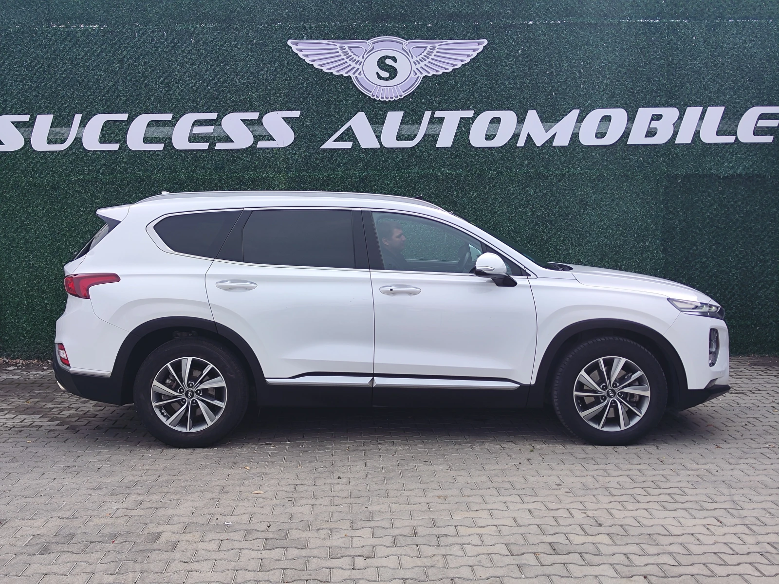 Hyundai Santa fe 2.2* PANO* KRELL* PODGREV* CAM* LINEASIST* LIZING - изображение 3