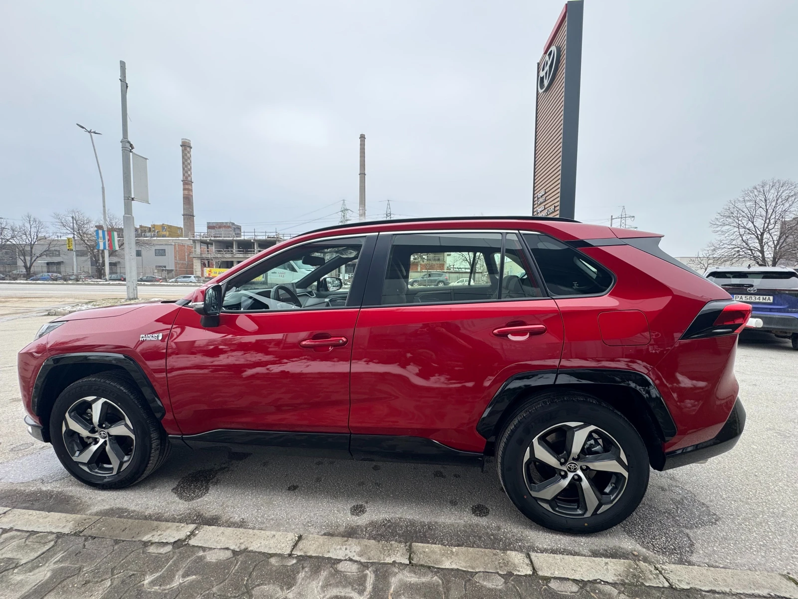 Toyota Rav4 2.5 PLUG-iN - изображение 4