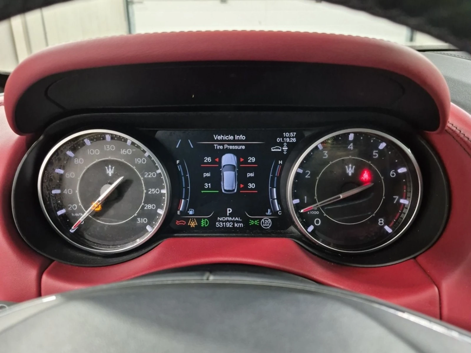 Maserati Levante GT/KEYLESS/LANE ASSIST/ADAPTIVE CRUISE , снимка 12 - Автомобили и джипове - 54229784