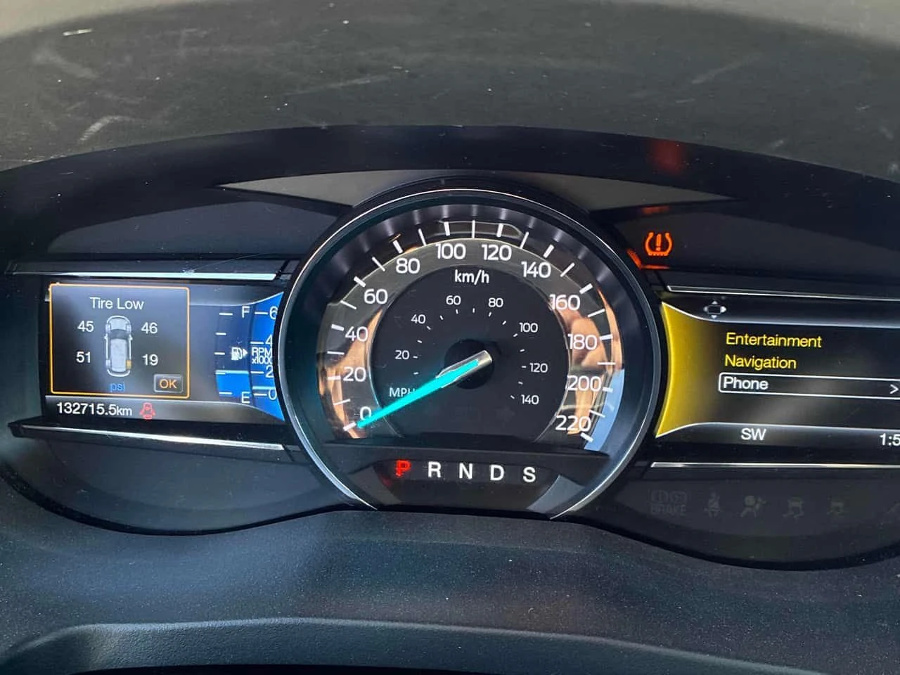 Ford Explorer * XLT * CARFAX * БЕЗ ПЪРВОНАЧАЛНА ВНОСКА, снимка 8 - Автомобили и джипове - 54651460