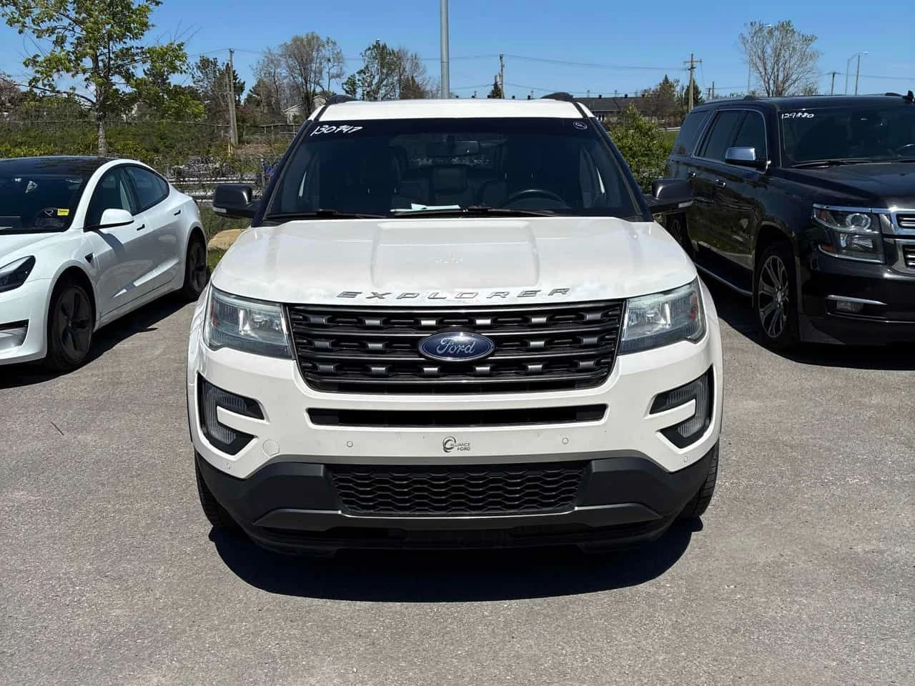 Ford Explorer * XLT * CARFAX * БЕЗ ПЪРВОНАЧАЛНА ВНОСКА, снимка 6 - Автомобили и джипове - 54651460