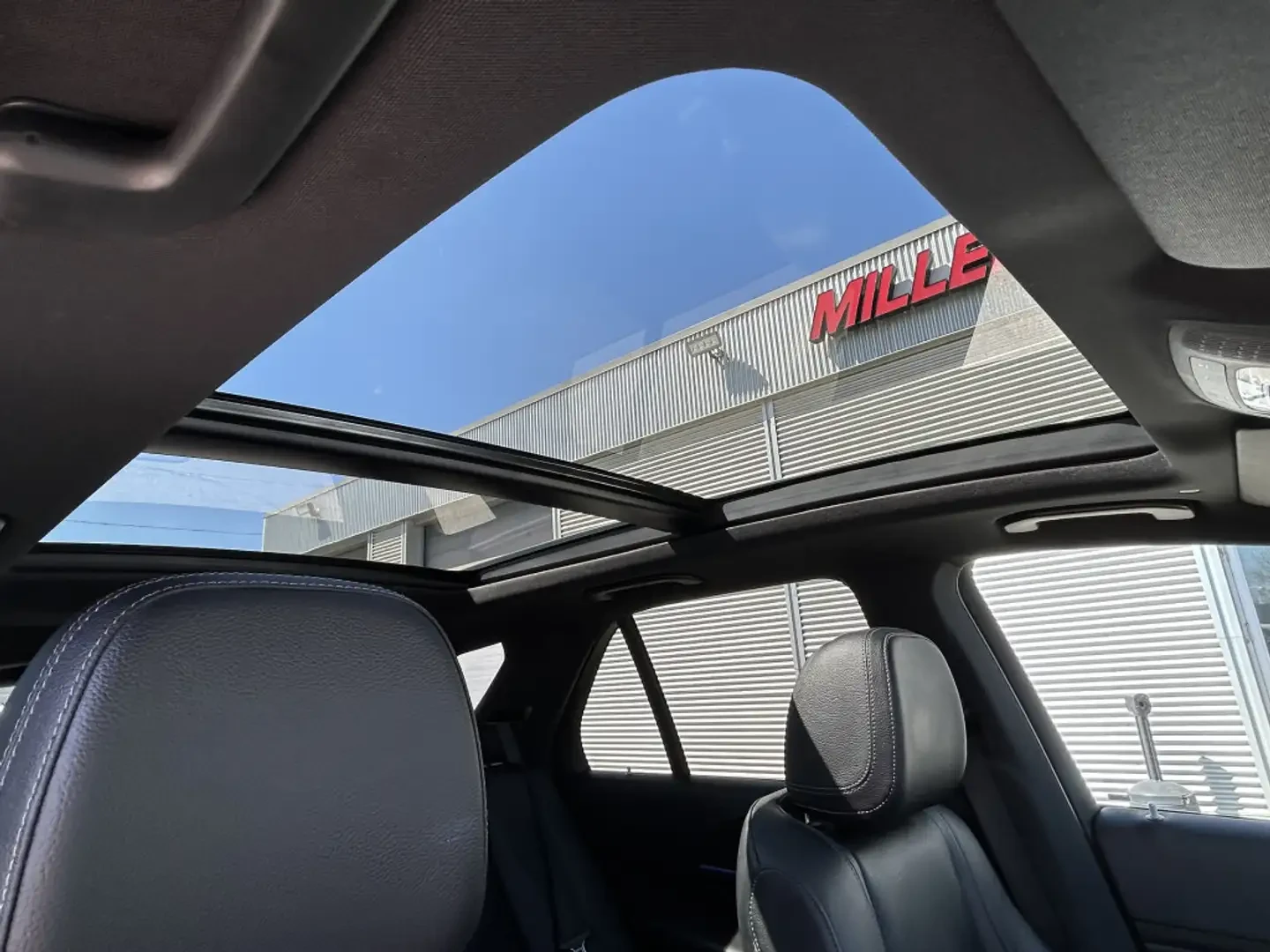 Mercedes-Benz GLE 350 AMG* LINE* BURMESTER* 360КАМЕРА* ПАНОРАМА* , снимка 15 - Автомобили и джипове - 55547386
