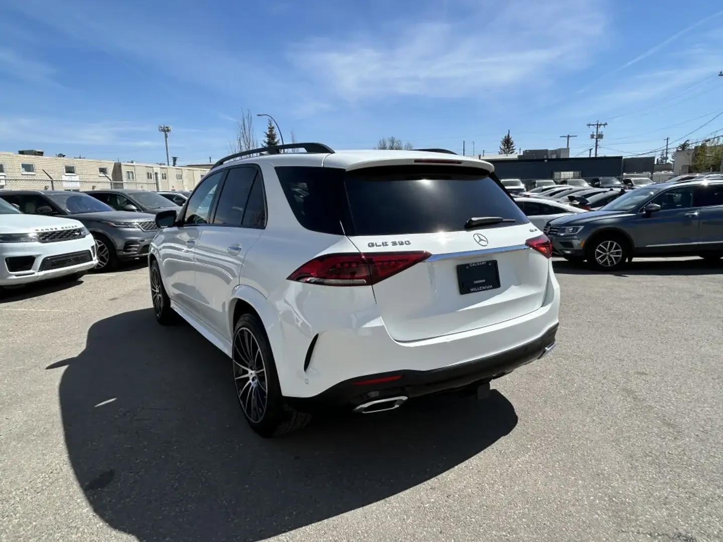 Mercedes-Benz GLE 350 AMG* LINE* BURMESTER* 360КАМЕРА* ПАНОРАМА* , снимка 2 - Автомобили и джипове - 55547386