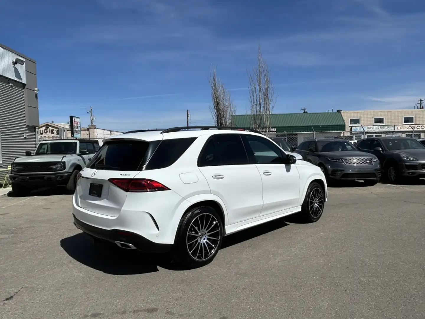 Mercedes-Benz GLE 350 AMG* LINE* BURMESTER* 360КАМЕРА* ПАНОРАМА* , снимка 4 - Автомобили и джипове - 55547386