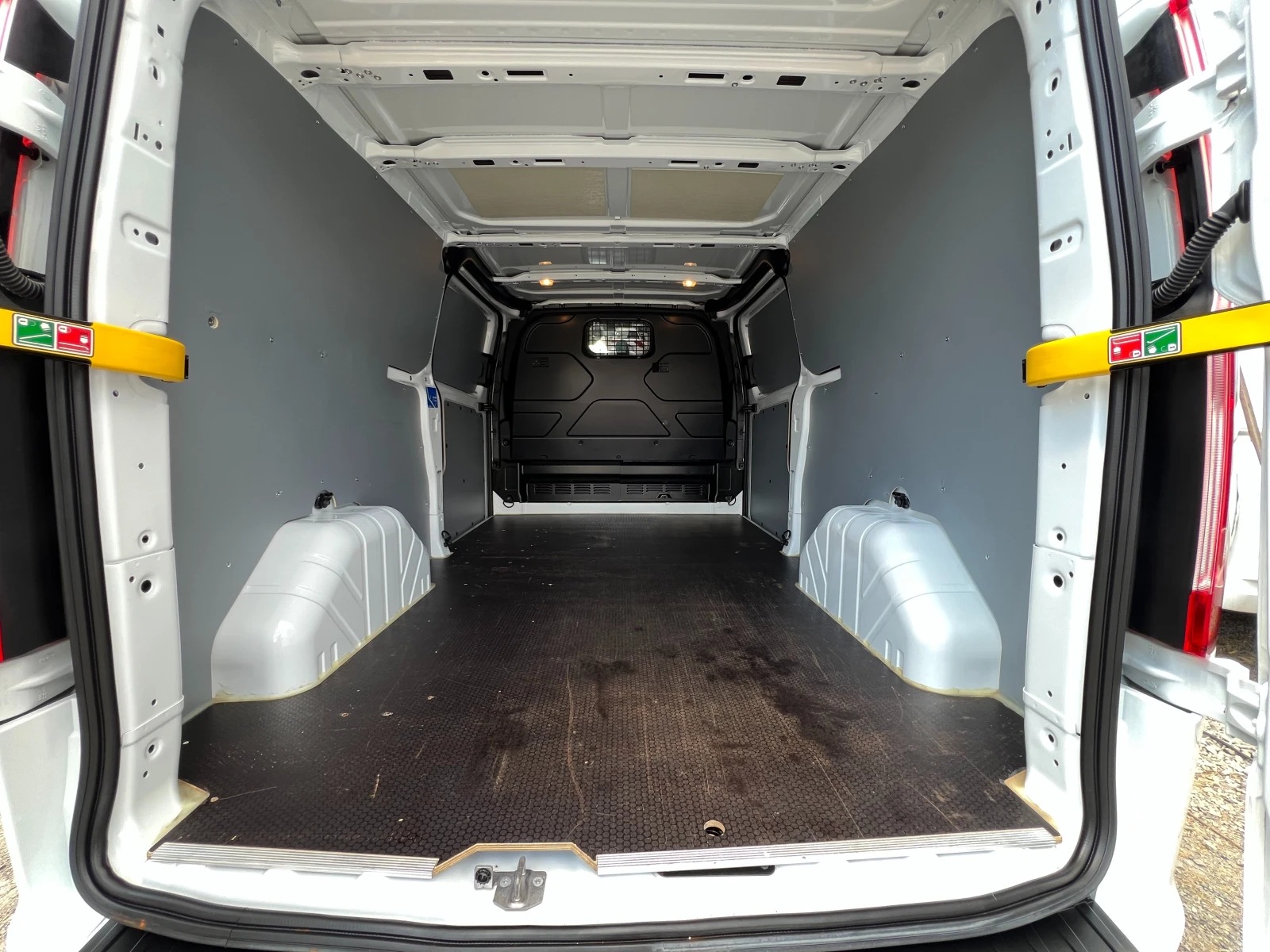 Ford Transit Custom ОБСЛУЖЕН/ДЪЛГА БАЗА/ДВЕ СТРAНИЧНИ ВРАТИ/АВТОМАТИК/ - изображение 10
