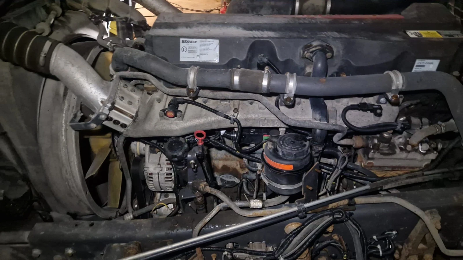 Renault Premium МЕГА, снимка 4 - Камиони - 54990491