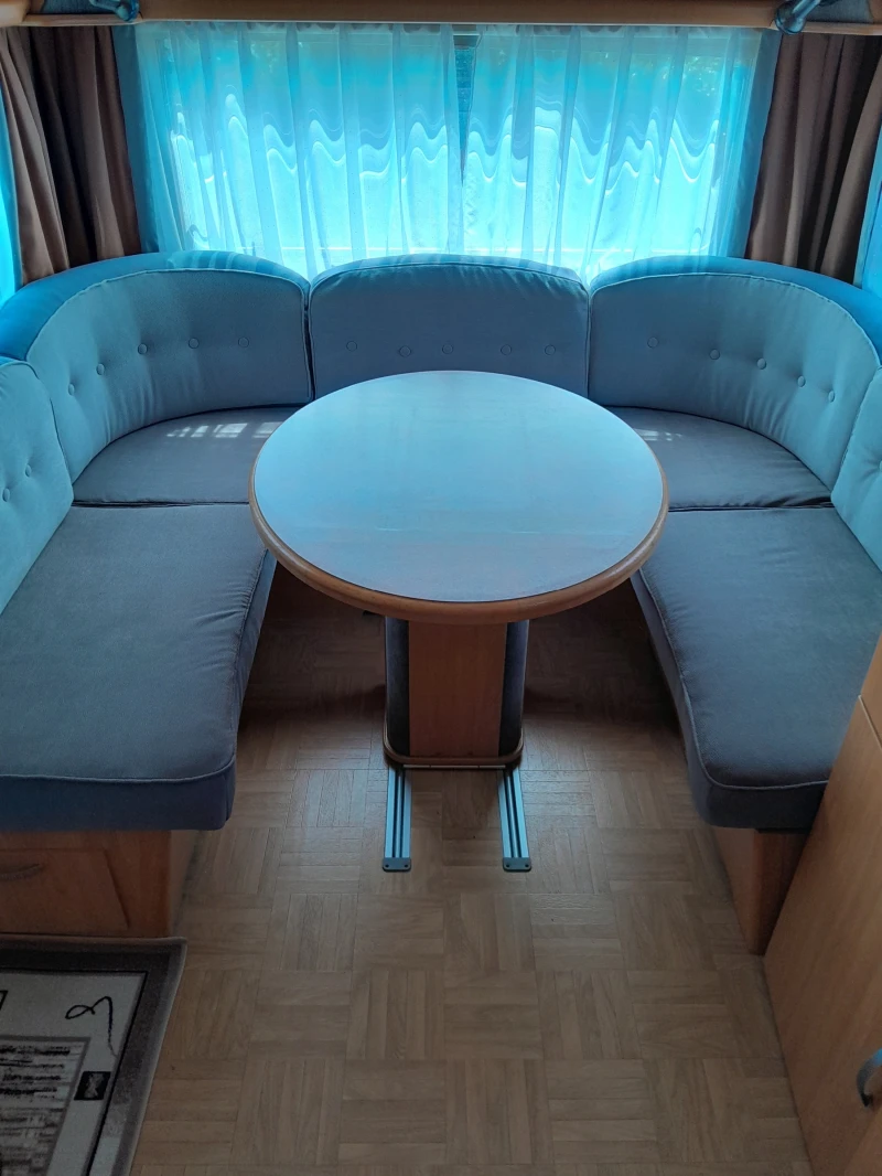 Каравана LMC  560 мувър, снимка 6 - Каравани и кемпери - 52555655