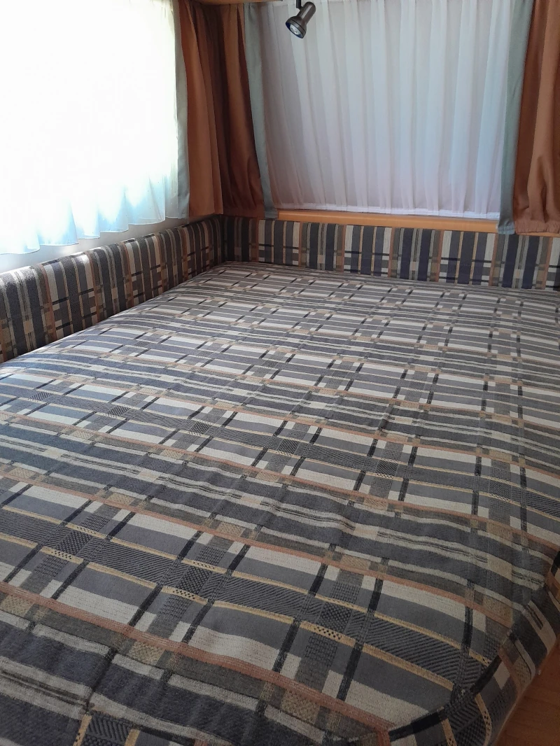 Каравана LMC  560 мувър, снимка 12 - Каравани и кемпери - 52555655