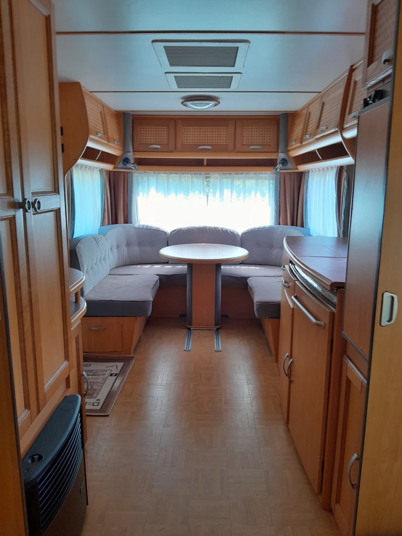 Каравана LMC  560 мувър, снимка 5 - Каравани и кемпери - 52555655