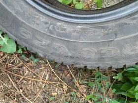 Гуми Зимни 215/65R16, снимка 4