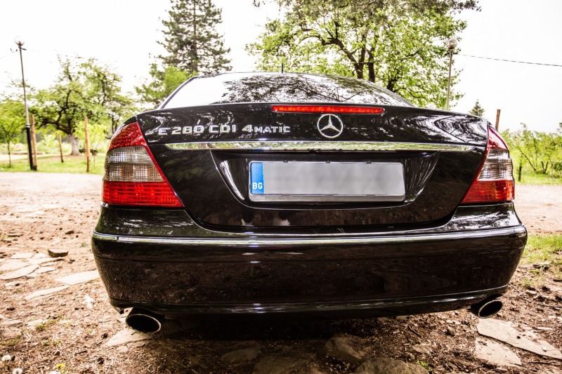 Mercedes-Benz E 280 4matic EVO, снимка 8 - Автомобили и джипове - 45373219