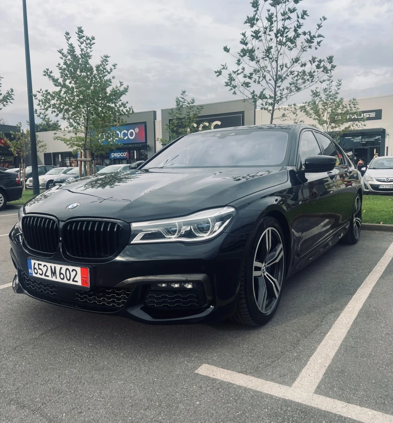 BMW 750 М-Пакет, снимка 8 - Автомобили и джипове - 47303528