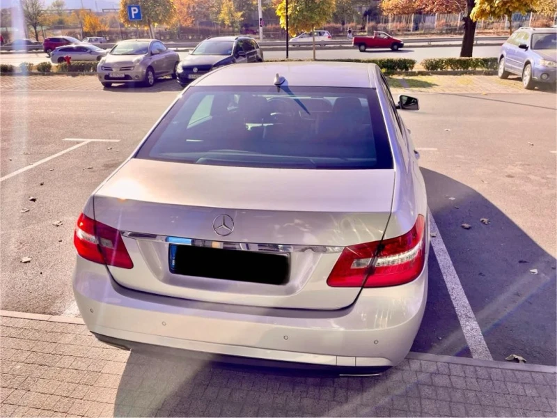 Mercedes-Benz E 350 3.5CDI AMG PACK, снимка 4 - Автомобили и джипове - 48004839