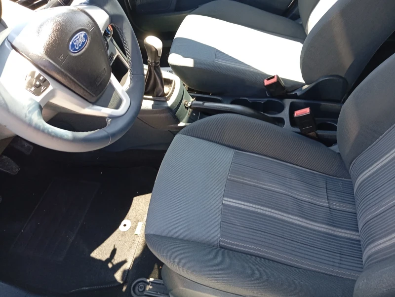 Ford Fiesta 1.4  газ- бензин , снимка 10 - Автомобили и джипове - 48486818