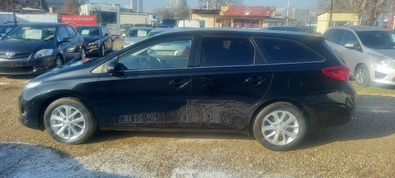 Toyota Auris 1.6 i 132.навигация камера , снимка 8 - Автомобили и джипове - 48516444