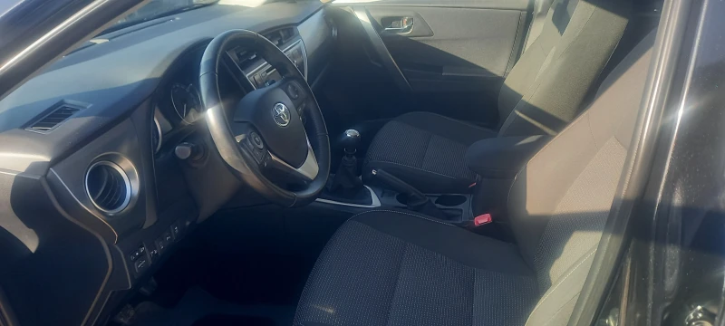 Toyota Auris 1.6 i 132.навигация камера , снимка 12 - Автомобили и джипове - 48516444