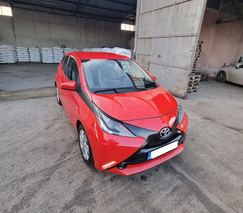 Toyota Aygo, снимка 8 - Автомобили и джипове - 48759334