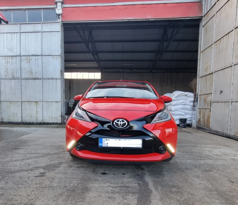 Toyota Aygo, снимка 9 - Автомобили и джипове - 48759334