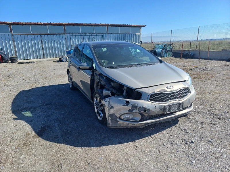 Kia Ceed 1.6crdi-128кс.на части, снимка 2 - Автомобили и джипове - 49406053