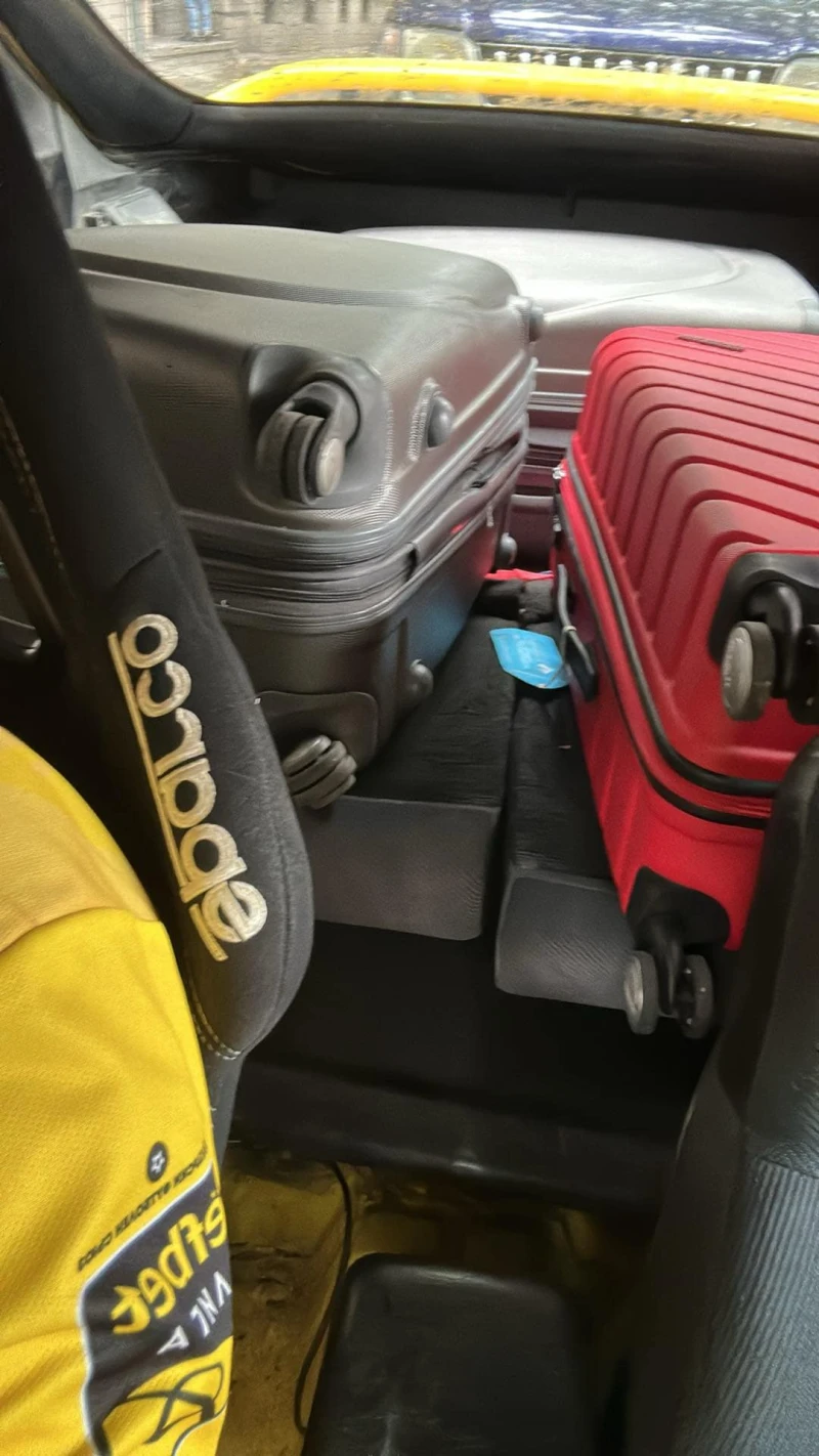 Toyota Celica 1.8, снимка 13 - Автомобили и джипове - 52335821