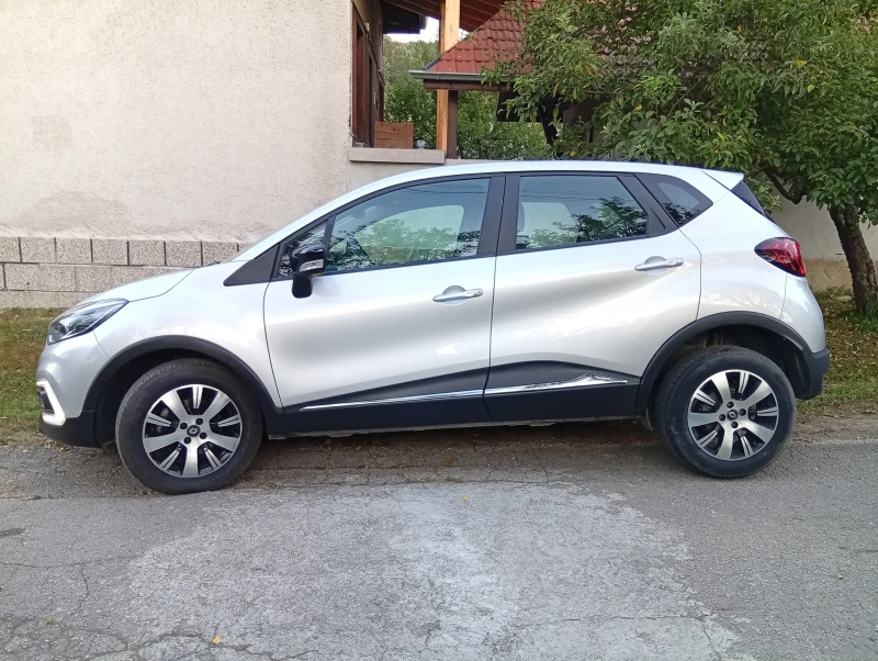 Renault Captur 1.5 DCI FACE LED EU 6, снимка 9 - Автомобили и джипове - 52230095