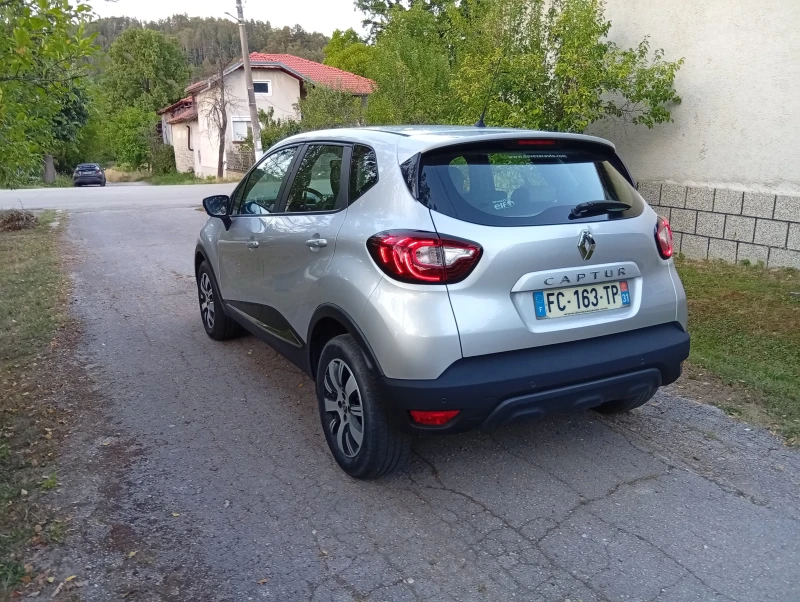 Renault Captur 1.5 DCI FACE LED EU 6, снимка 8 - Автомобили и джипове - 52230095