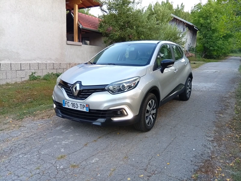 Renault Captur 1.5 DCI FACE LED EU 6, снимка 2 - Автомобили и джипове - 52230095