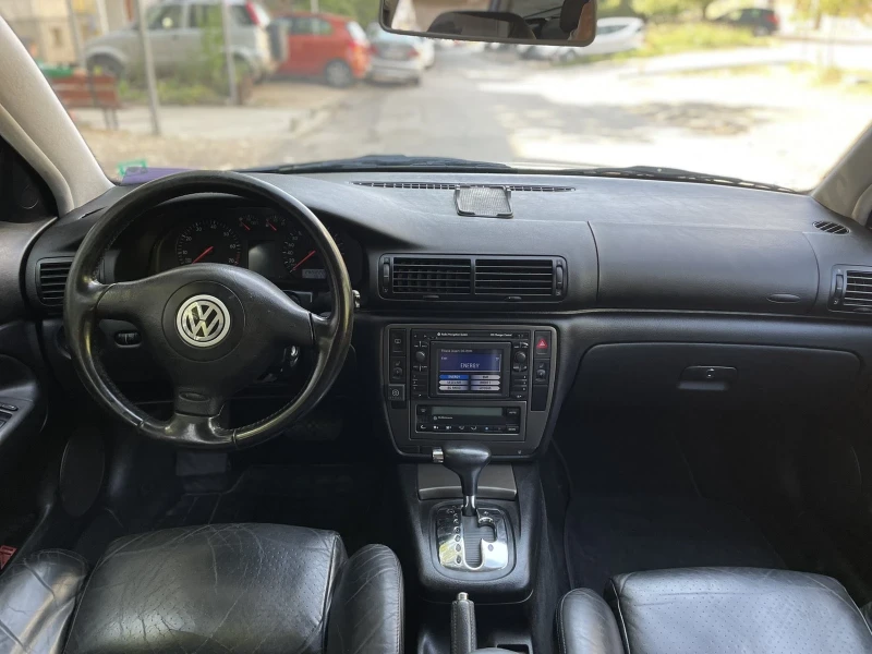 VW Passat, снимка 5 - Автомобили и джипове - 51944726
