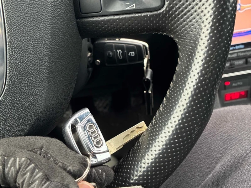 Audi S4 * 4dr Sdn quattro * CARFAX * ФИНАНСИРАНЕ* КЛИП, снимка 10 - Автомобили и джипове - 52846742