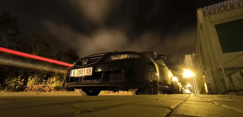 Honda Accord 2.0i Tourer, снимка 4 - Автомобили и джипове - 53265300