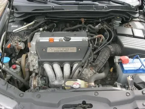 Honda Accord 2.0i Tourer, снимка 5 - Автомобили и джипове - 53265300