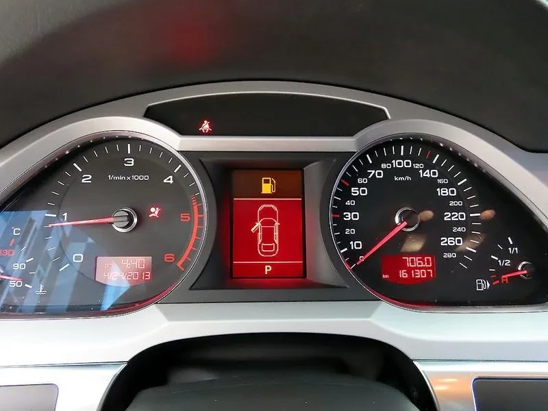 Audi A6 3.0 TDI Quattro, снимка 8 - Автомобили и джипове - 55048125