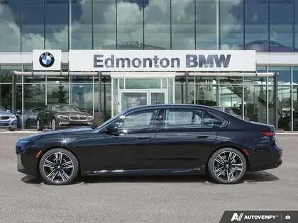 BMW 760 i* xDrive* M-SPORT* BOWERS&WILKINS* ПОДГР* ОБДУХ* , снимка 3 - Автомобили и джипове - 55680611