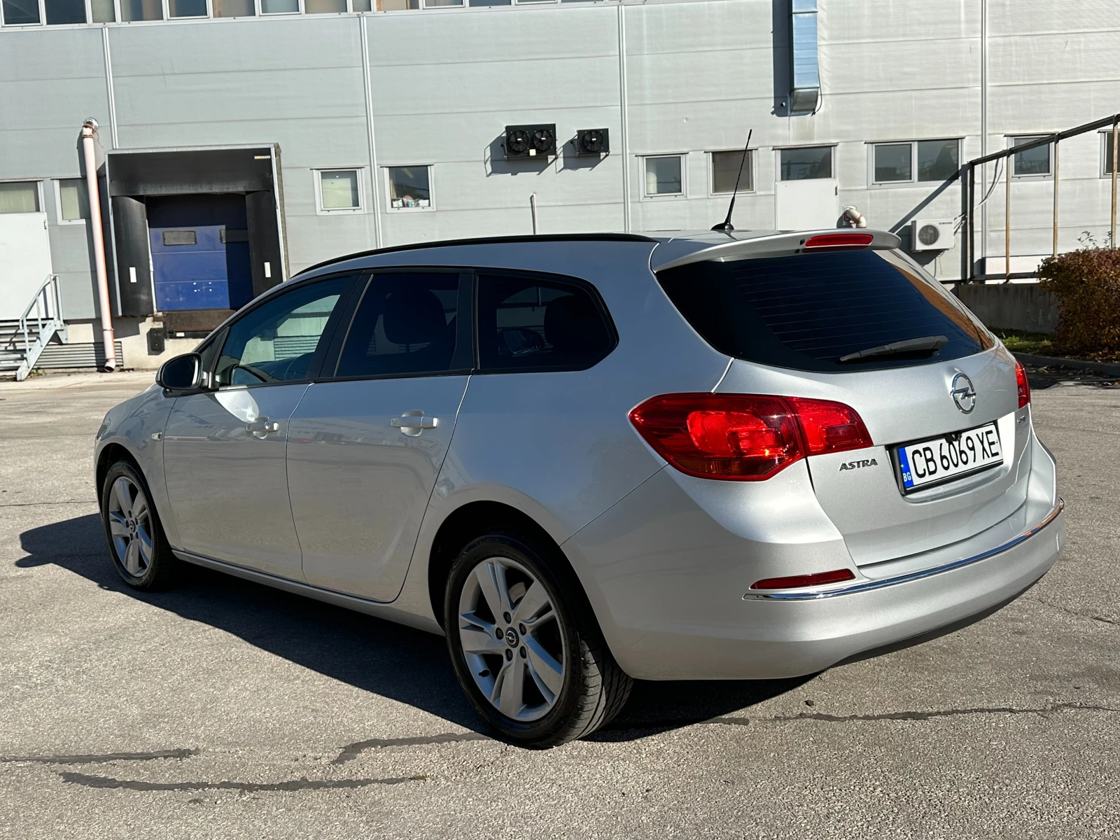 Opel Astra 1.7CDTI 110к.с. Facelift - изображение 3