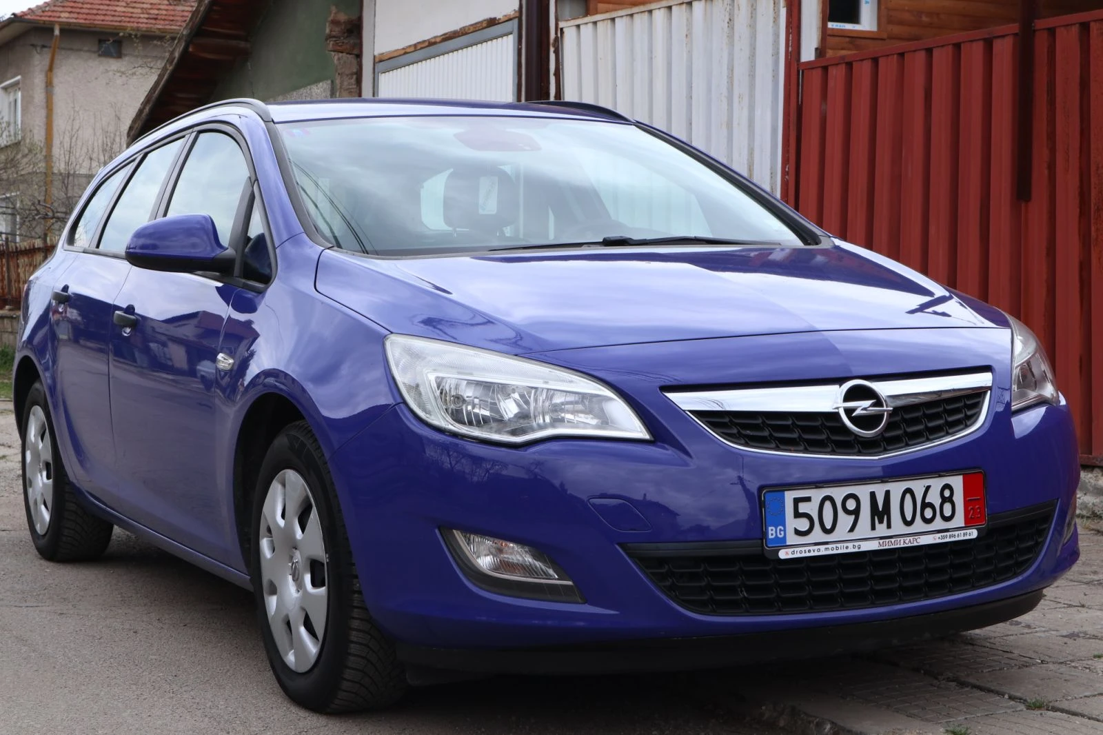 Opel Astra J - изображение 2
