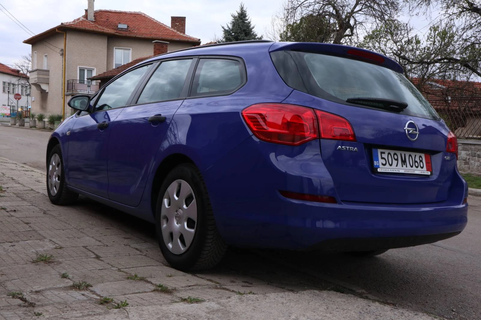 Opel Astra J - изображение 6