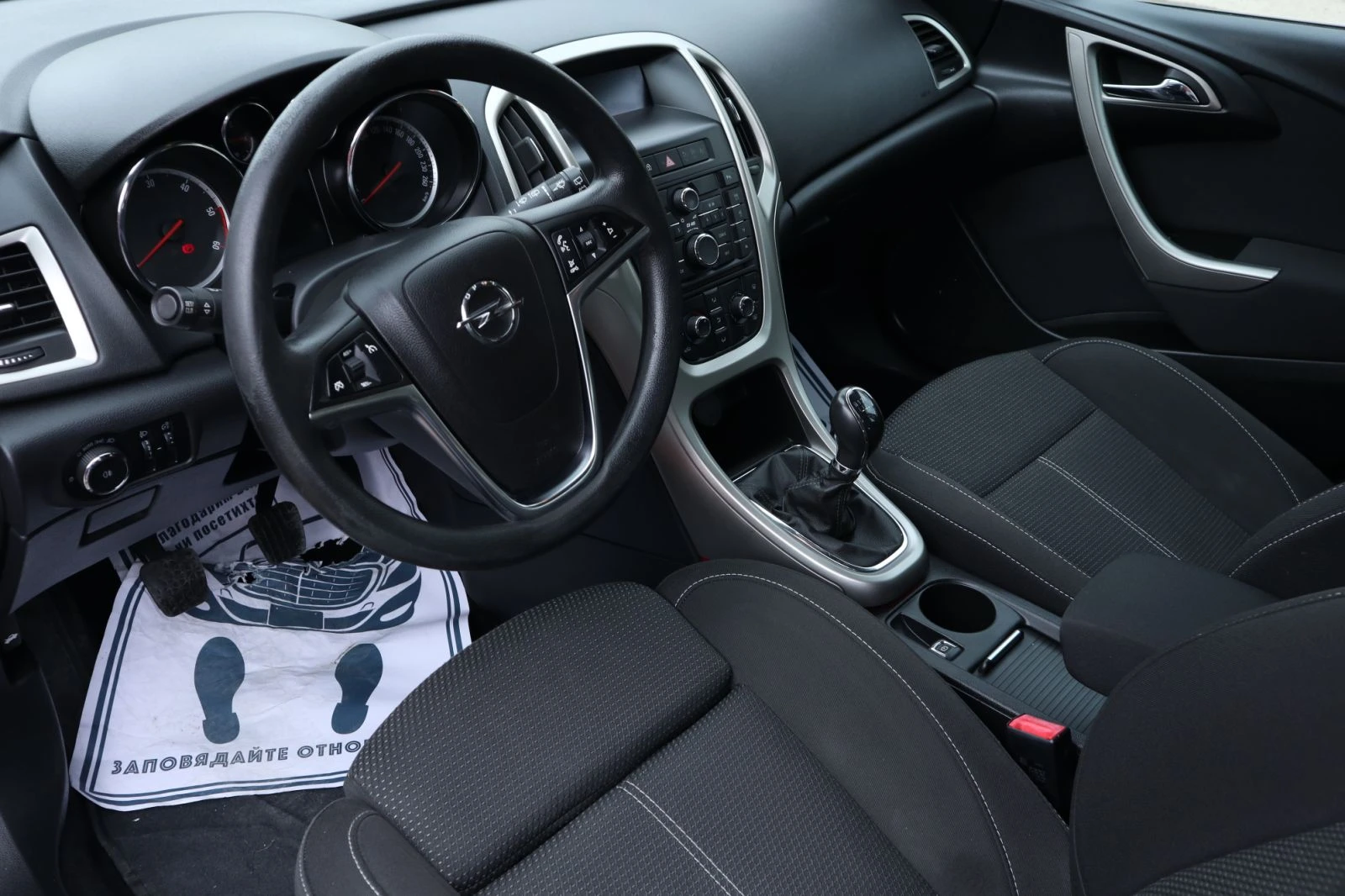 Opel Astra J - изображение 4