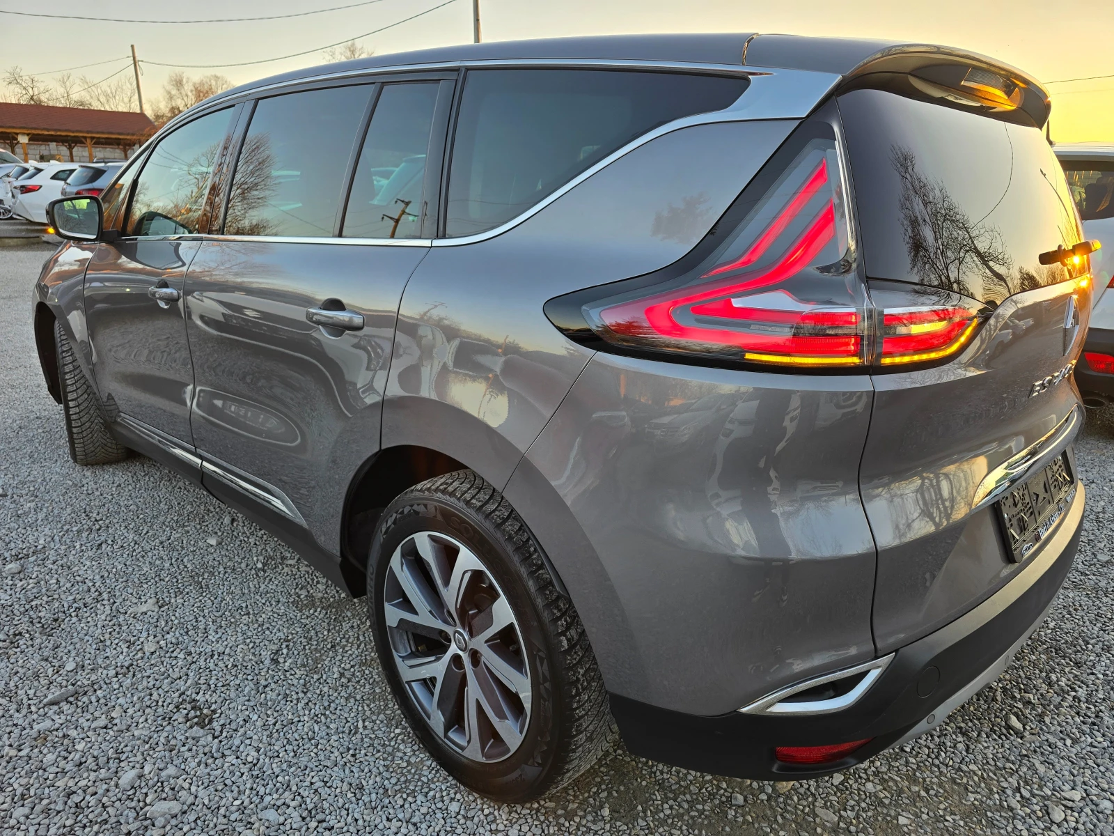 Renault Espace 1.6DCI-160 К.С-ЕВРО 6D-ФУЛ-ФУЛ ЕКСТРИ-КАТО НОВ - изображение 4