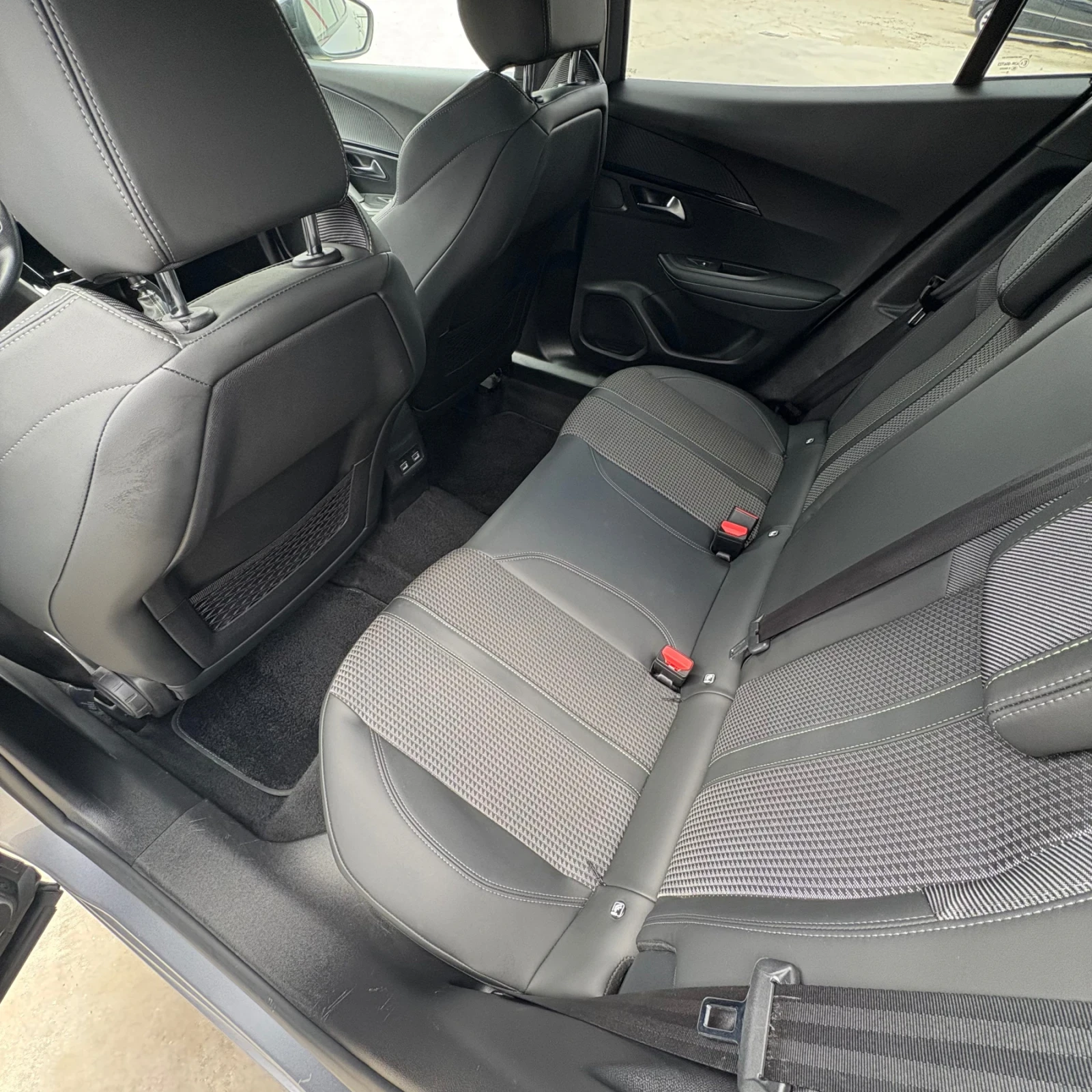 Peugeot 2008 1.5 GT- Line | Mobile.bg   13