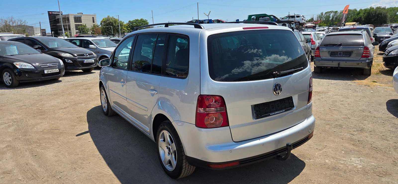 VW Touran 1.9TDI 105к.с АВТОМАТ - изображение 5